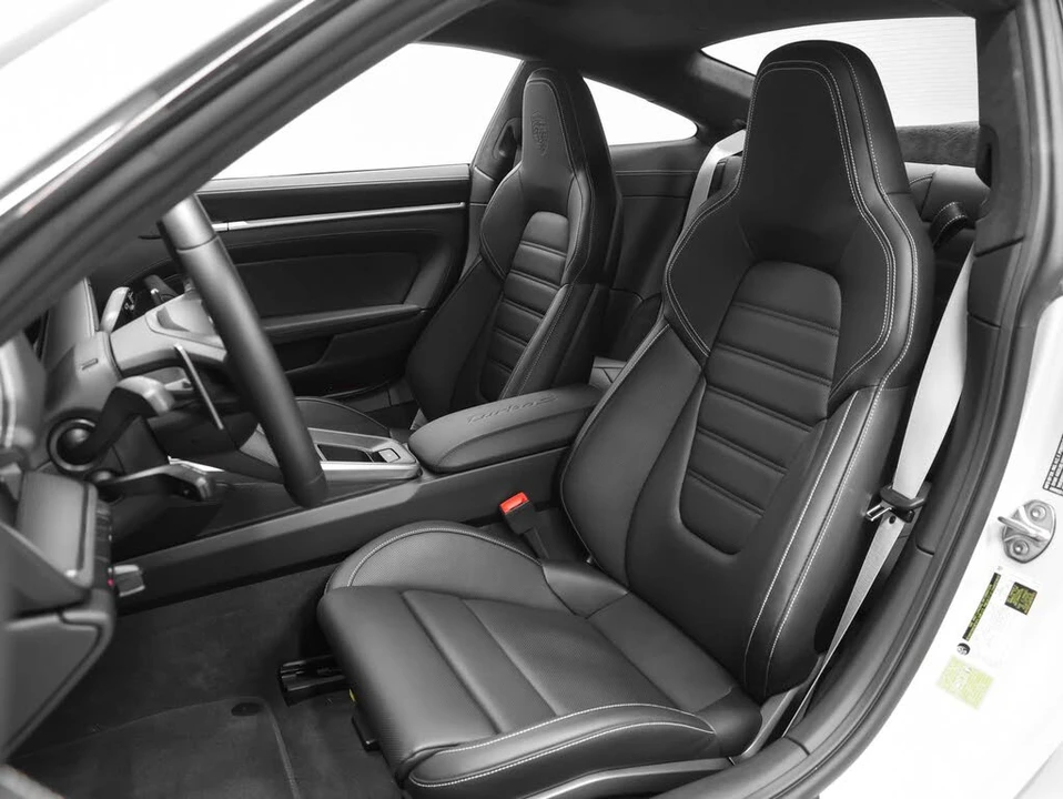 2025 Porsche 992 Turbo S - Image 5 of 31