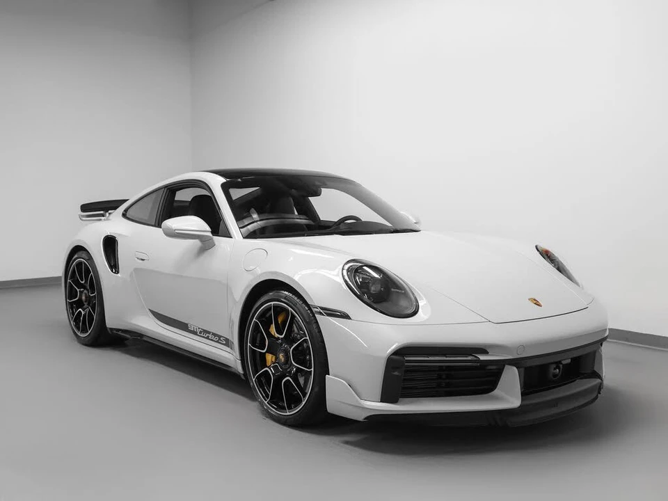 2025 Porsche 992 Turbo S - Image 10 of 31