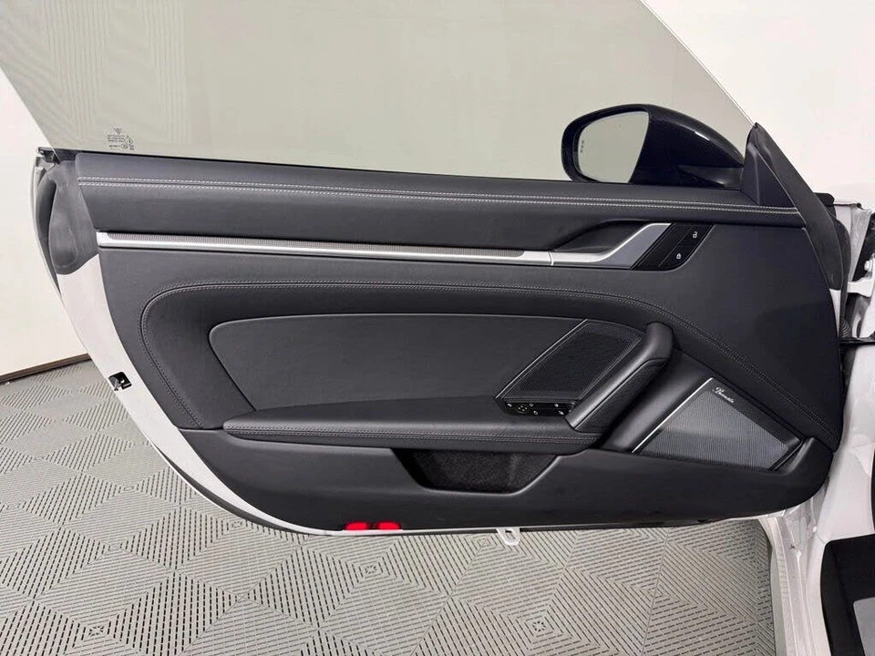 2025 Porsche 992 Turbo S - Image 19 of 29