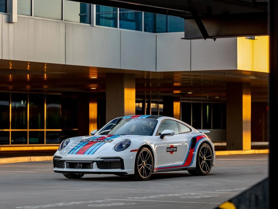 2025 Porsche 992 Turbo S - Image 4 of 31