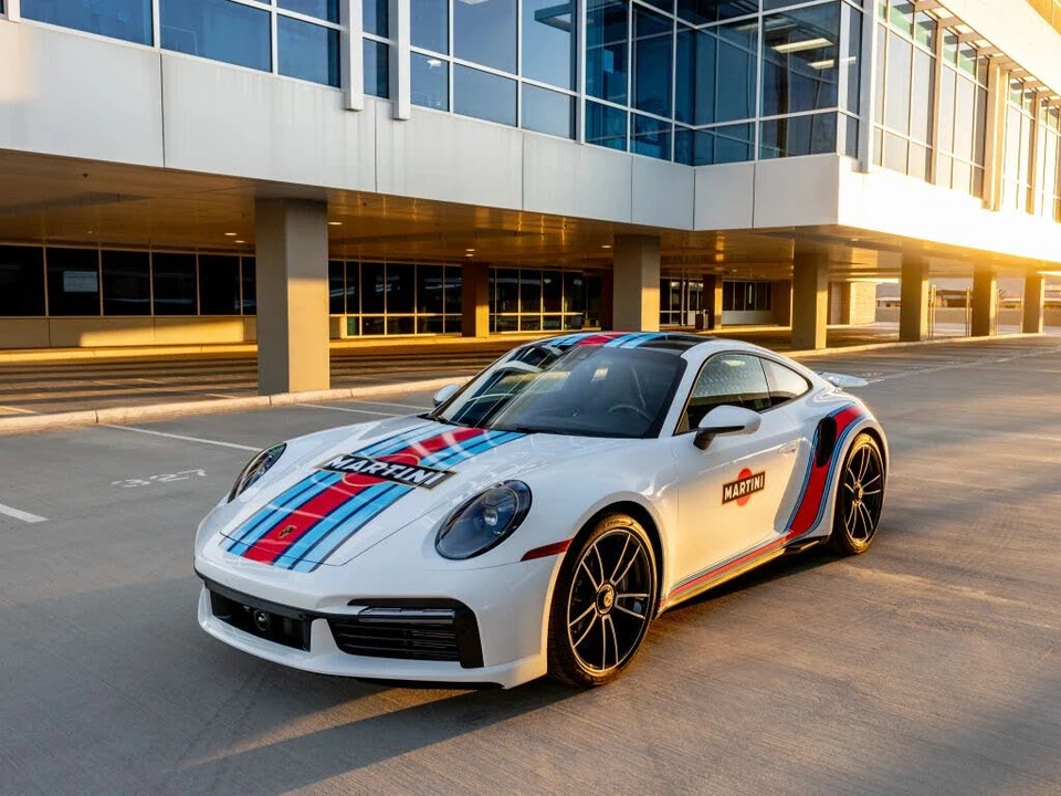 2025 Porsche 992 Turbo S - Image 24 of 31