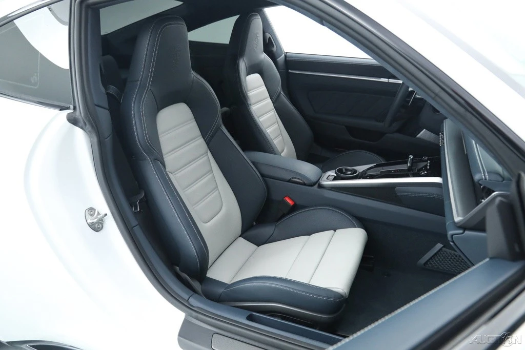 2025 Porsche 992 Turbo S - Image 18 of 21
