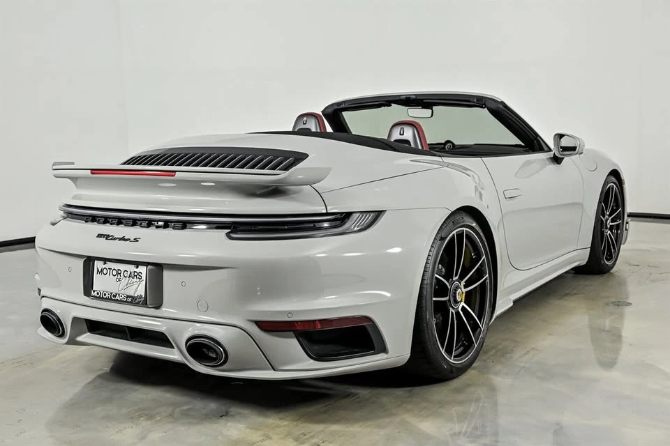 2025 Porsche 992 Turbo S - Image 9 of 20