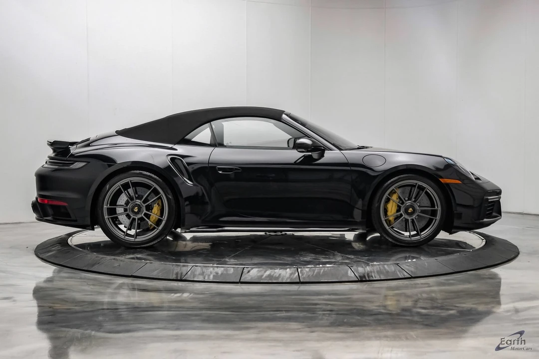 2025 Porsche 992 Turbo S - Image 27 of 31