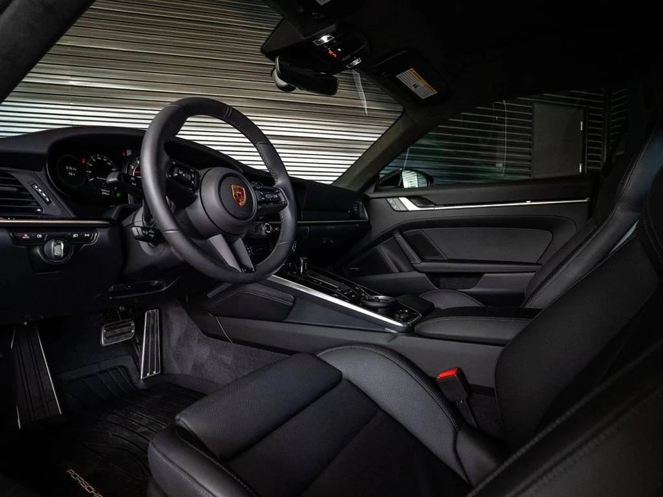 2025 Porsche 992 Turbo S - Image 4 of 4