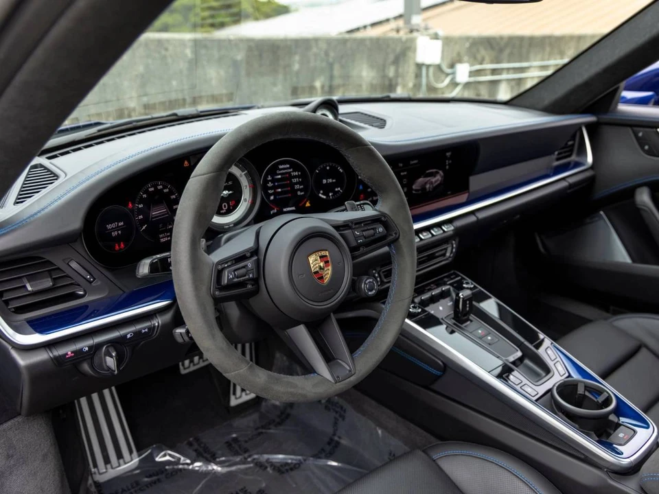 2025 Porsche 992 Turbo S - Image 4 of 5