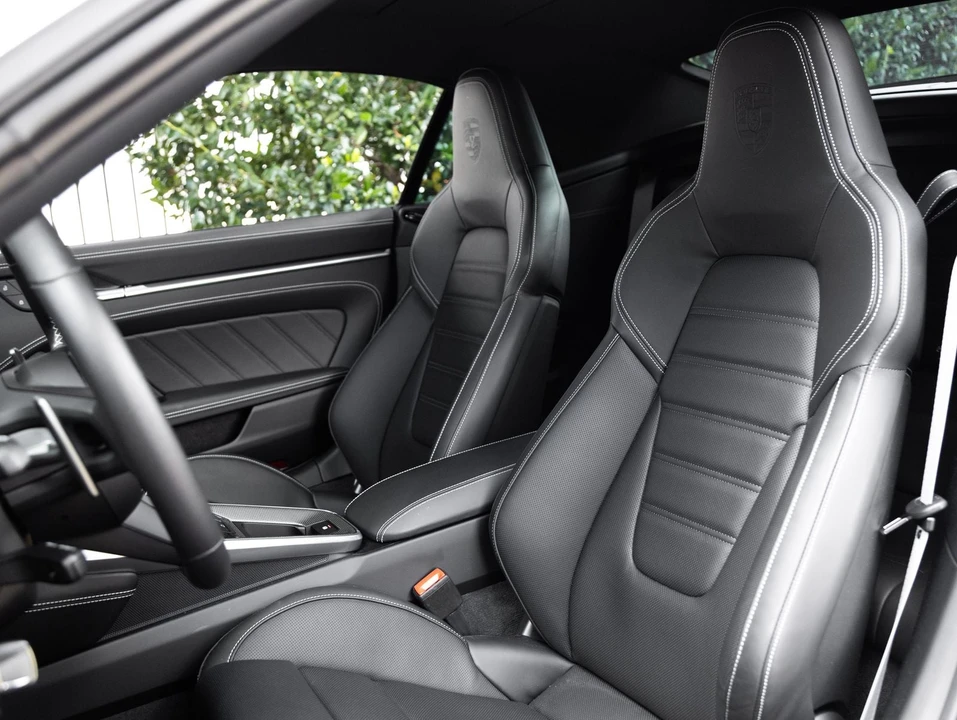 2025 Porsche 992 Turbo S - Image 5 of 31