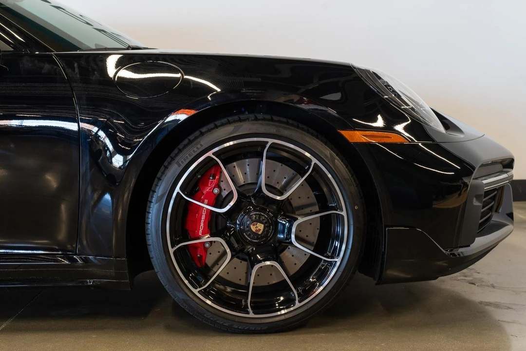 2025 Porsche 992 Turbo - Image 6 of 21