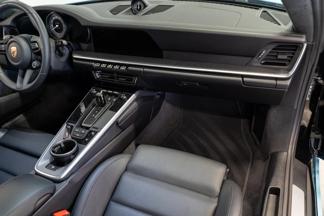 2025 Porsche 992 Turbo - Image 11 of 21