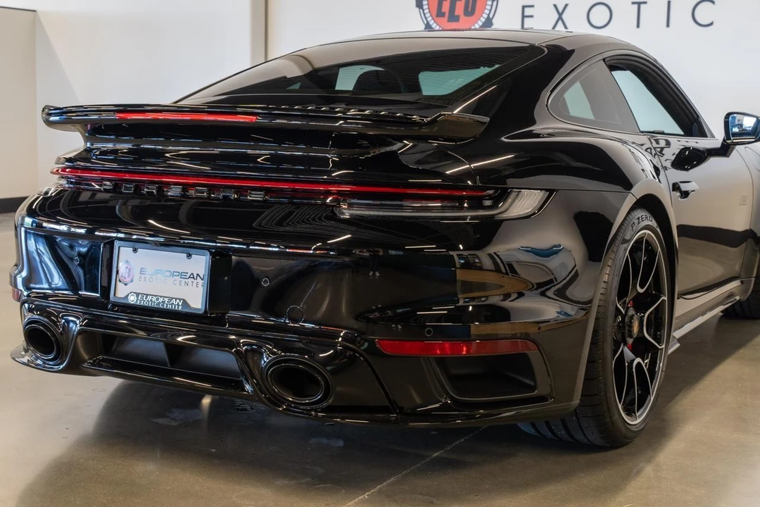 2025 Porsche 992 Turbo - Image 11 of 21