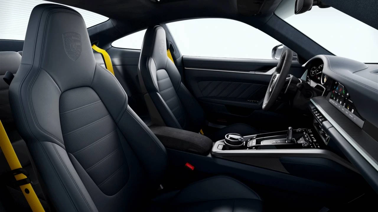 2025 Porsche 992 Turbo - Image 5 of 5