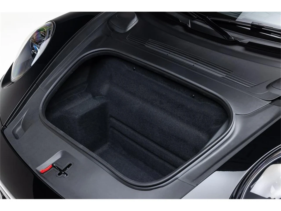 2025 Porsche 992 Turbo - Image 18 of 31