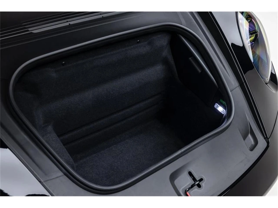 2025 Porsche 992 Turbo - Image 19 of 31