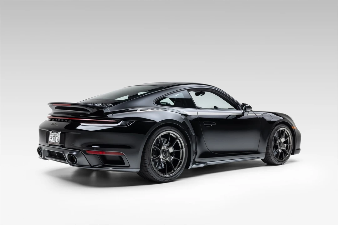 2025 Porsche 992 Turbo - Image 13 of 31