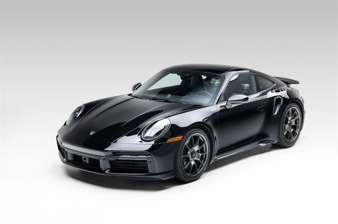 2025 Porsche 992 Turbo - Image 2 of 31
