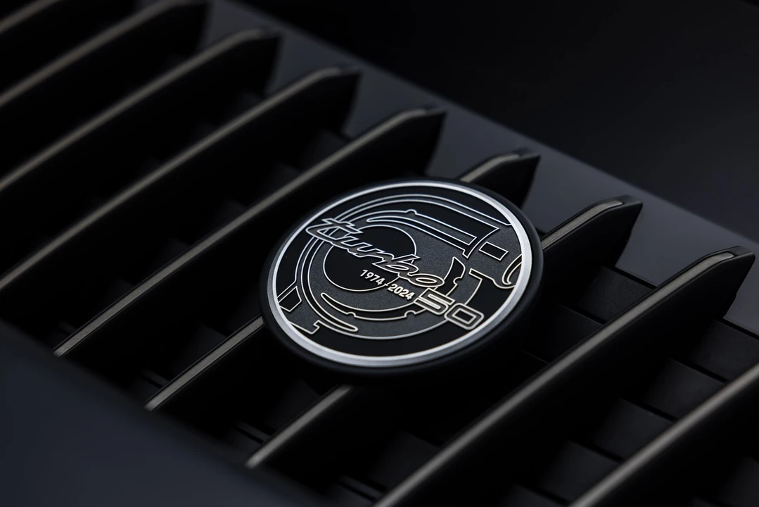 2025 Porsche 992 Turbo - Image 27 of 31