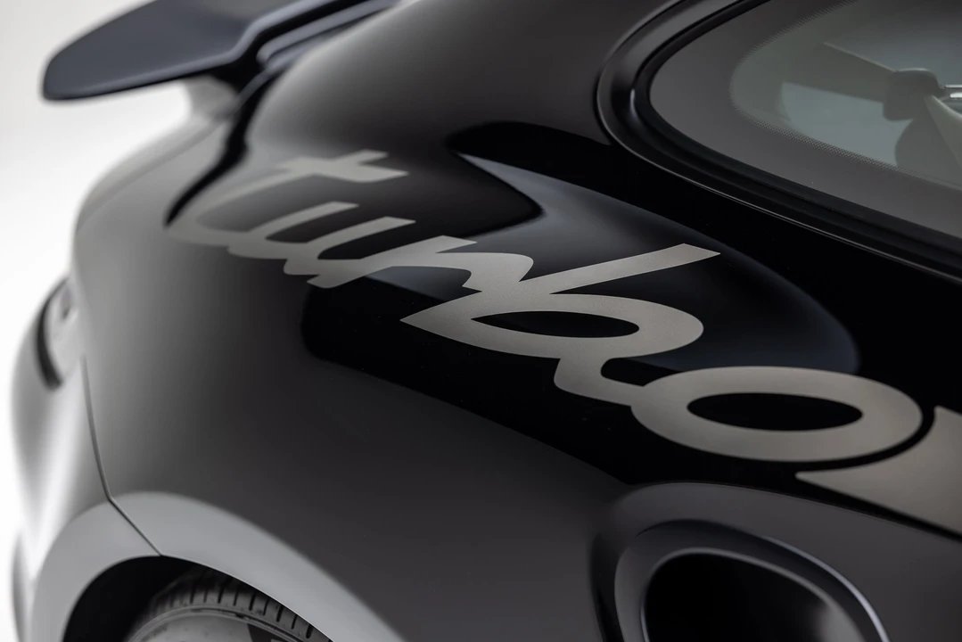 2025 Porsche 992 Turbo - Image 30 of 31