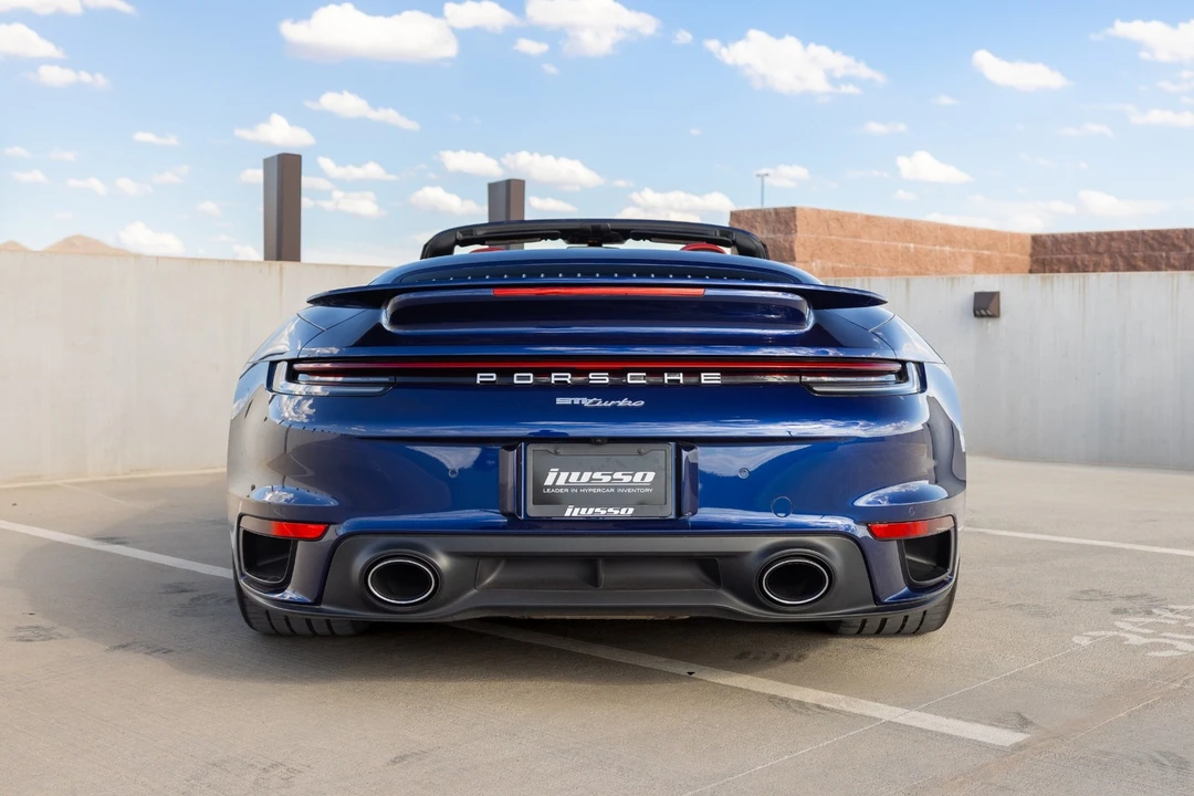 2025 Porsche 992 Turbo - Image 10 of 31