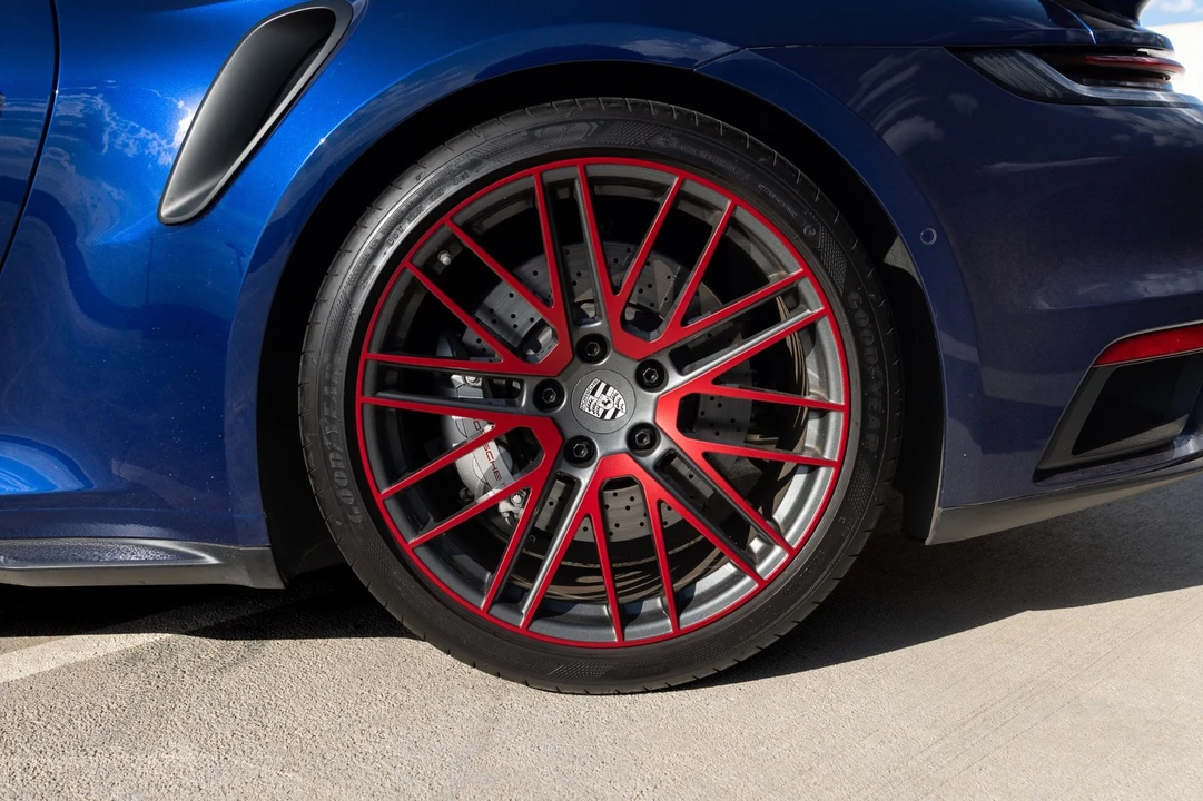 2025 Porsche 992 Turbo - Image 22 of 31
