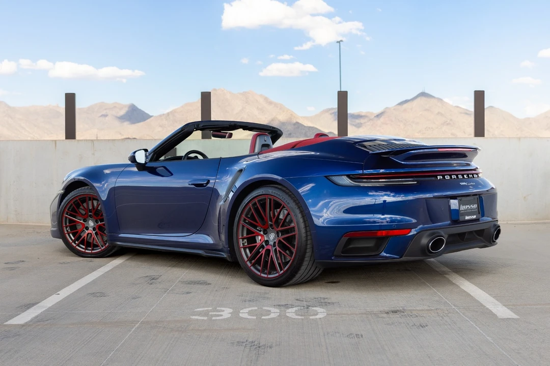 2025 Porsche 992 Turbo - Image 8 of 31