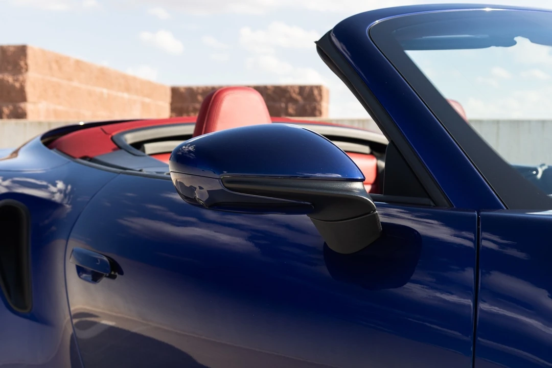 2025 Porsche 992 Turbo - Image 26 of 31