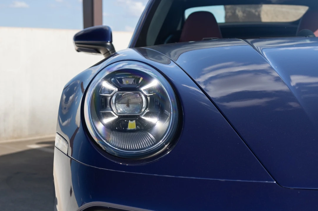 2025 Porsche 992 Turbo - Image 14 of 31
