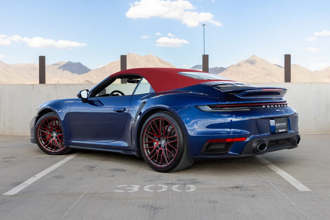 2025 Porsche 992 Turbo - Image 9 of 31