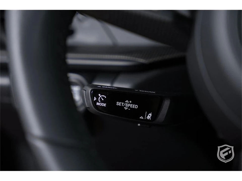 2025 Porsche 992 Carrera - Image 21 of 31
