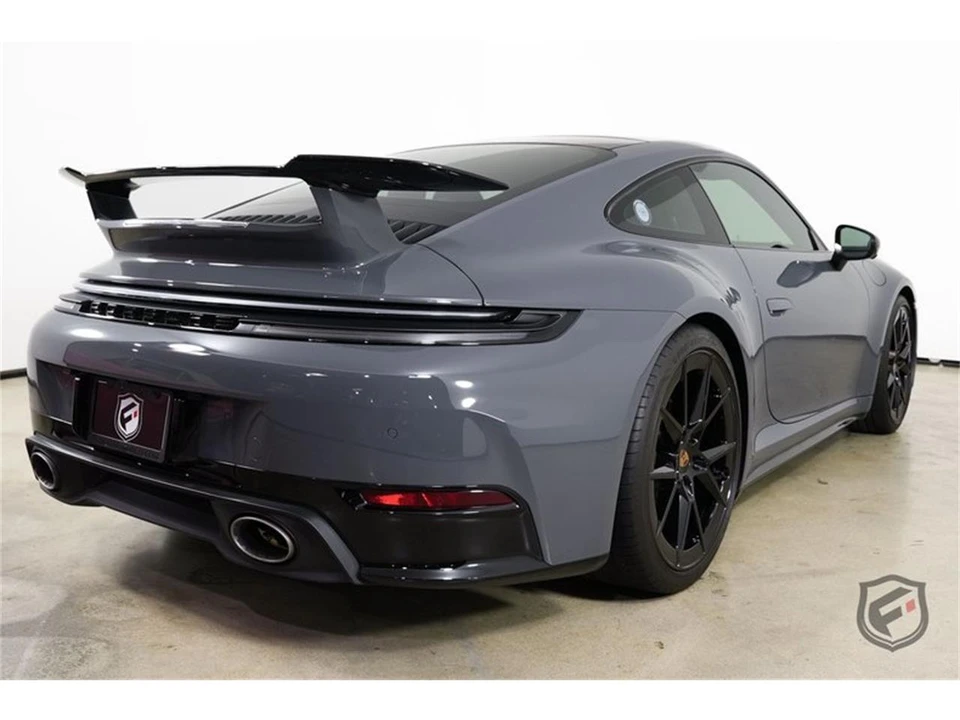 2025 Porsche 992 Carrera - Image 9 of 31