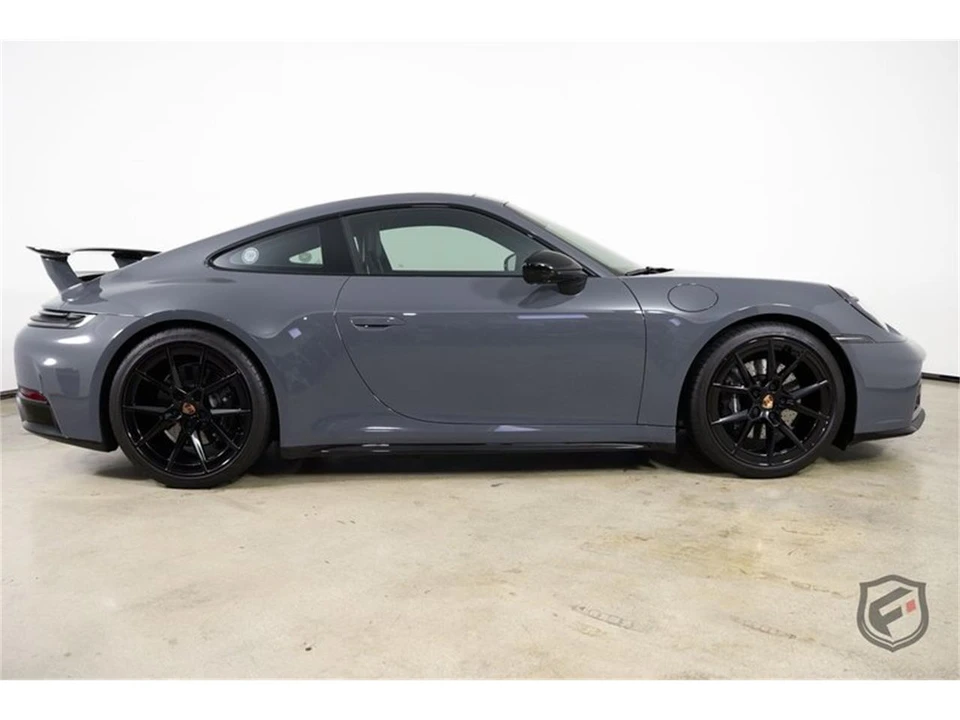 2025 Porsche 992 Carrera - Image 10 of 31