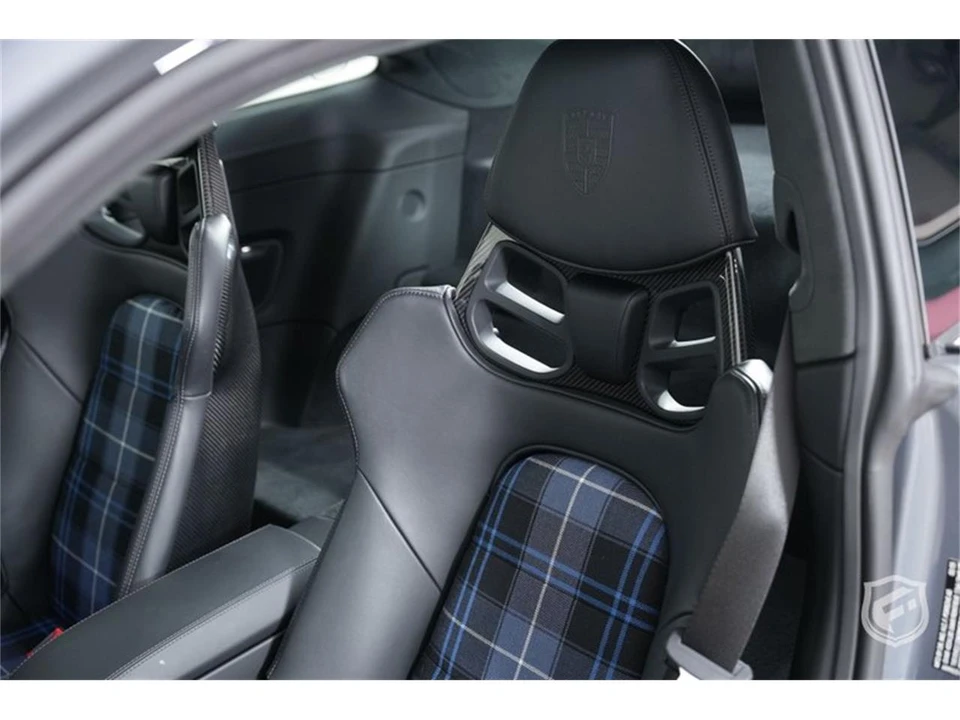 2025 Porsche 992 Carrera - Image 26 of 31