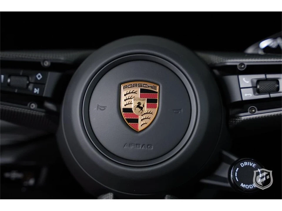2025 Porsche 992 Carrera - Image 22 of 31