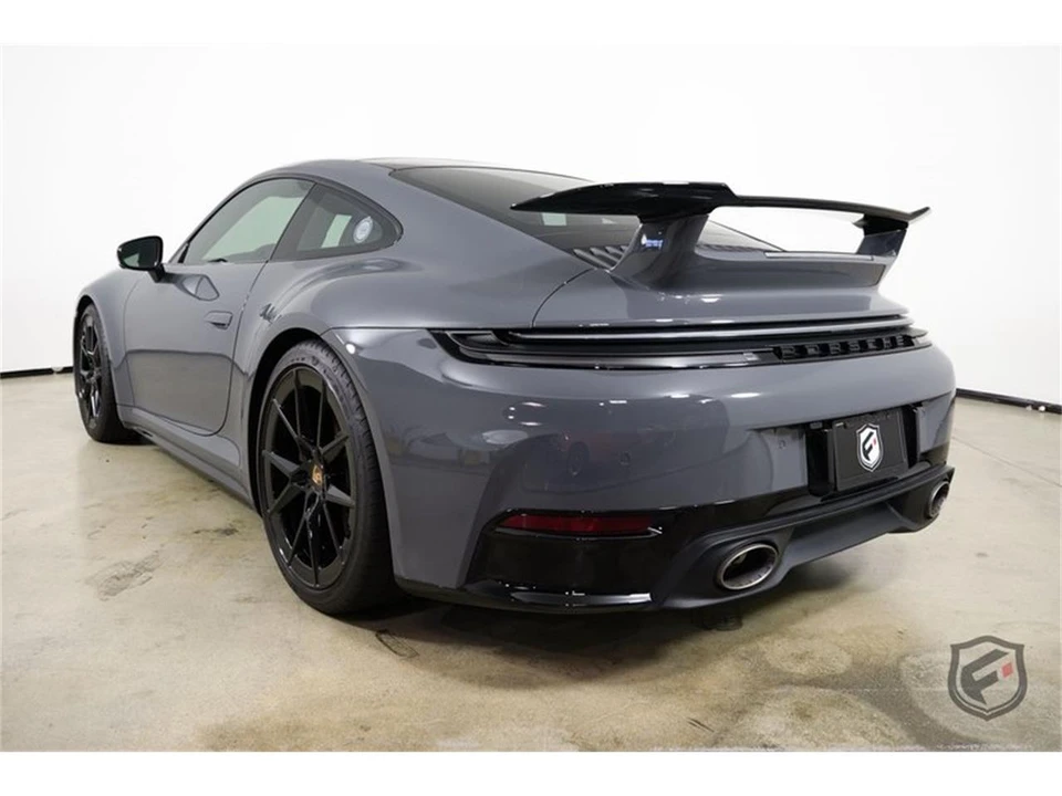 2025 Porsche 992 Carrera - Image 7 of 31