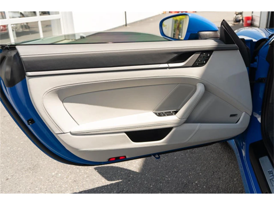 2025 Porsche 992 Carrera - Image 10 of 12