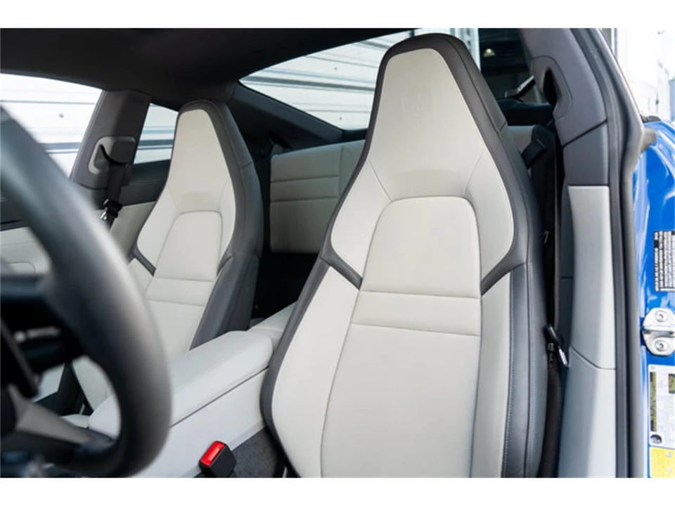 2025 Porsche 992 Carrera - Image 9 of 12