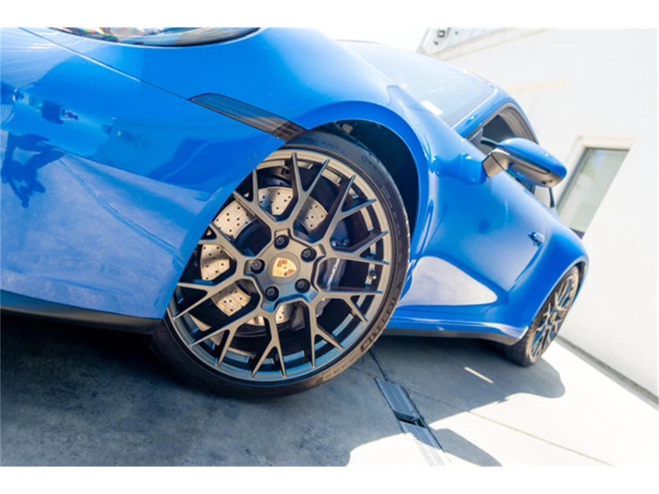 2025 Porsche 992 Carrera - Image 4 of 12
