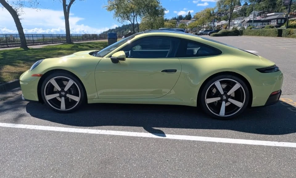 2025 Porsche 992 Carrera - Image 8 of 13