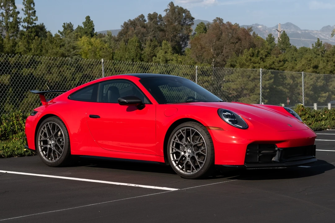 2025 Porsche 911 - Image 2 of 31