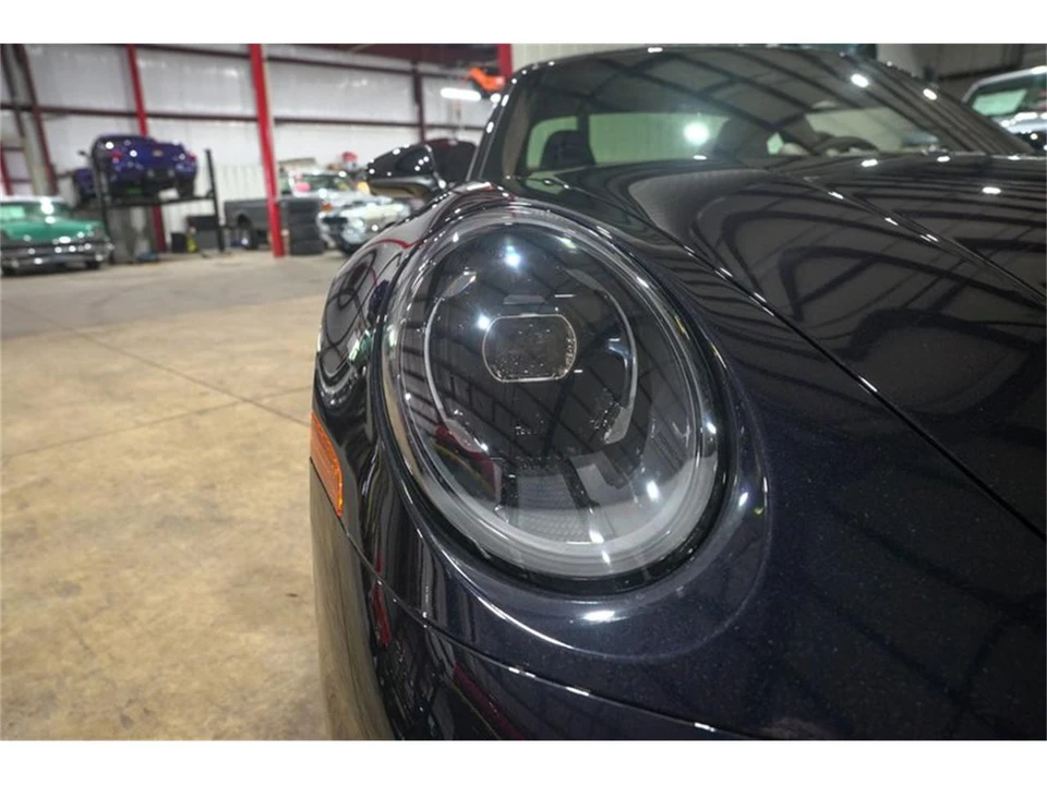 2025 Porsche 992 Carrera - Image 26 of 31