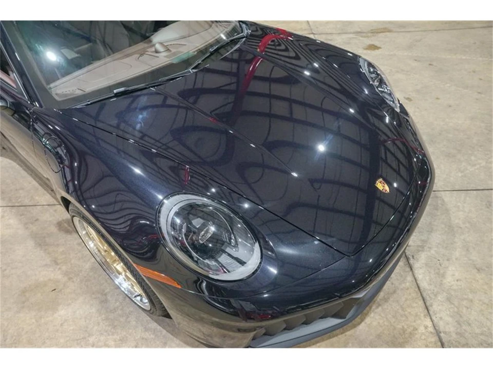 2025 Porsche 992 Carrera - Image 18 of 31