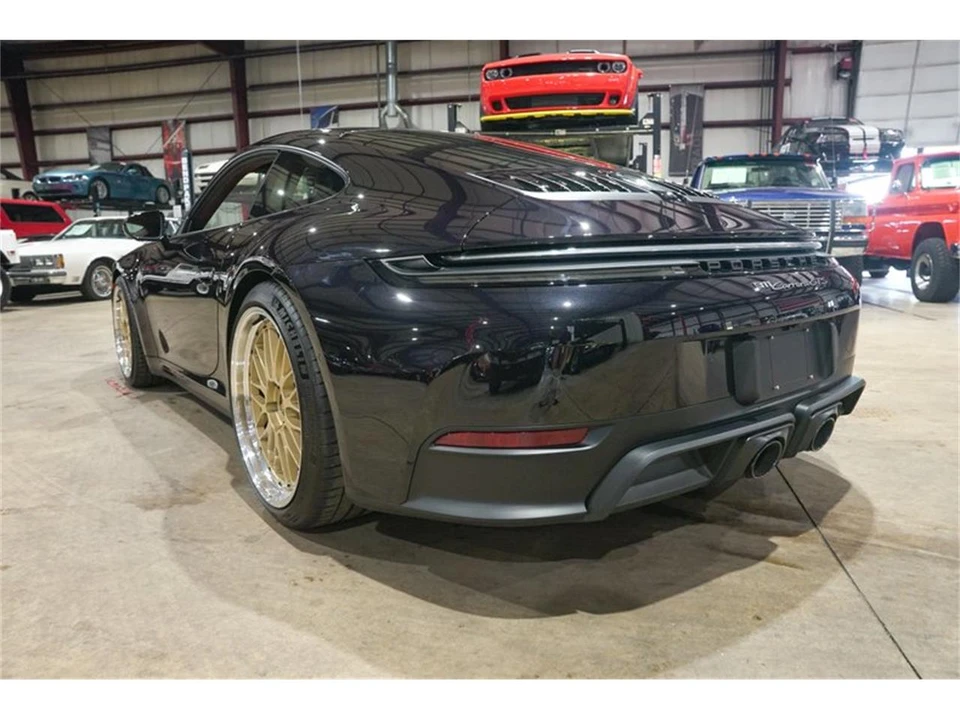 2025 Porsche 992 Carrera - Image 6 of 31
