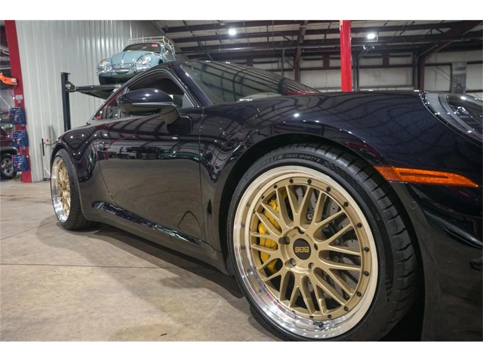 2025 Porsche 992 Carrera - Image 24 of 31