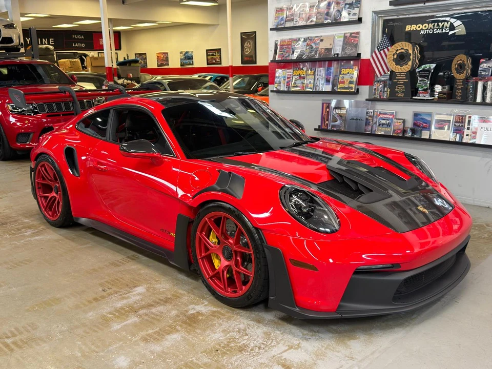 2025 Porsche 992 Carrera - Image 4 of 28
