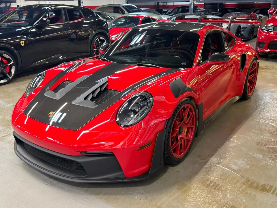 2025 Porsche 992 Carrera - Image 11 of 28