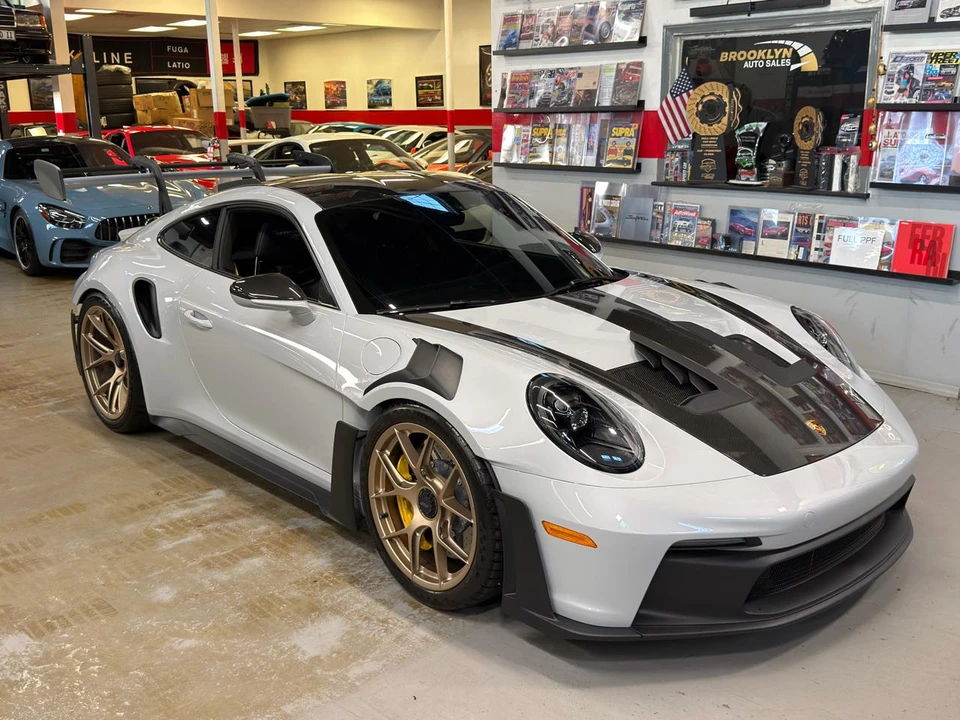 2025 Porsche 992 Carrera - Image 4 of 29