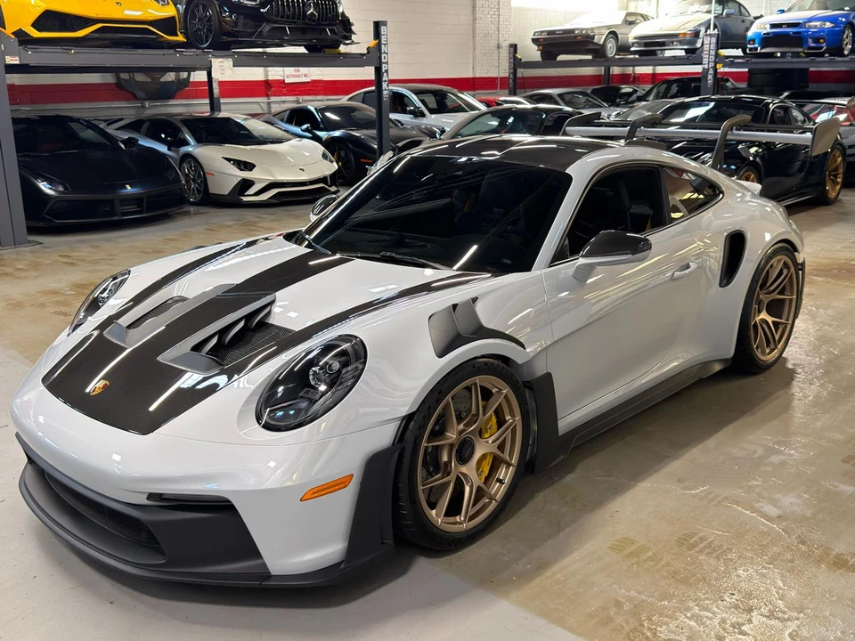 2025 Porsche 992 Carrera - Image 12 of 29