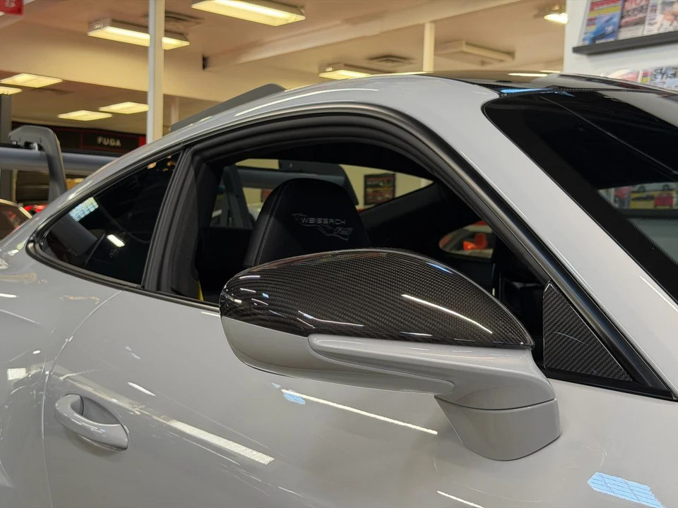 2025 Porsche 992 Carrera - Image 13 of 29