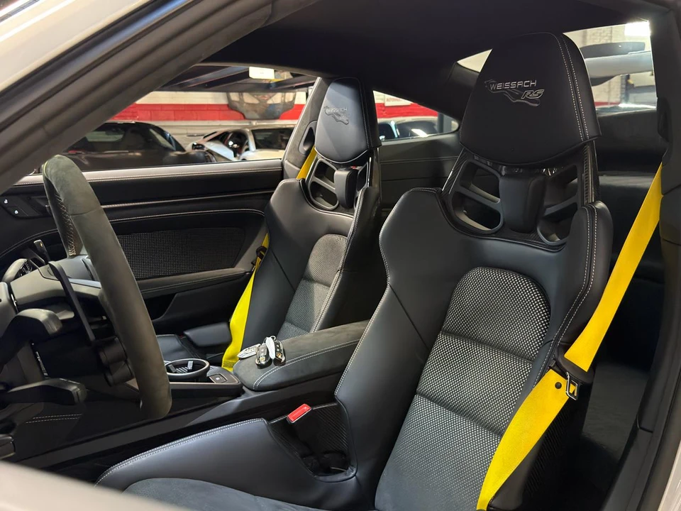 2025 Porsche 992 Carrera - Image 20 of 29