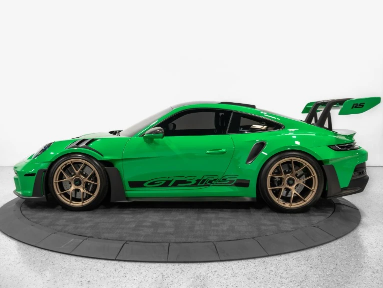 2025 Porsche 992 Carrera - Image 9 of 10