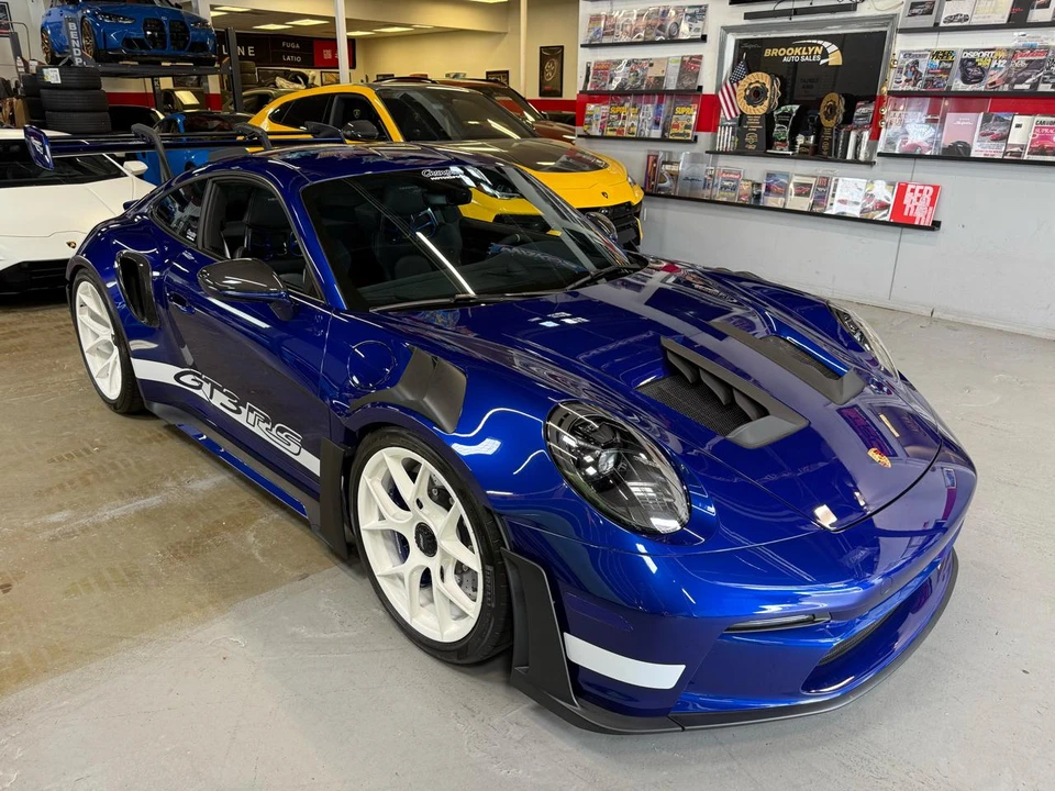 2025 Porsche 911 - Image 14 of 25